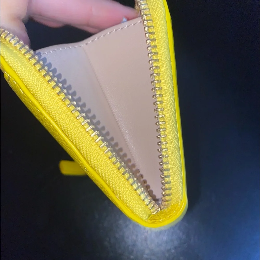 Marc Jacobs The Leather zip-around wallet (sun)